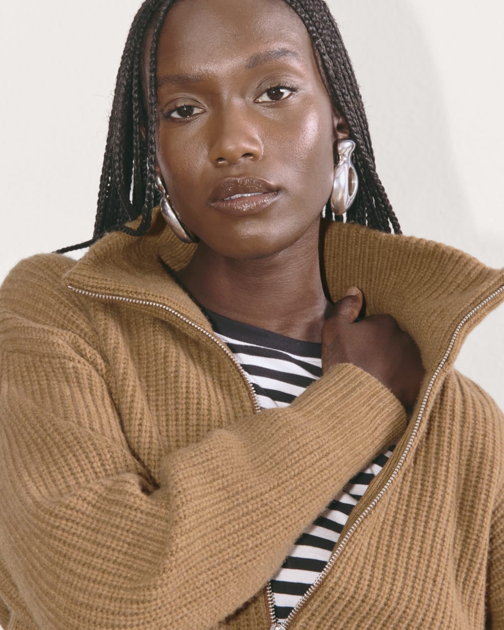 Seah Maison Atelier ハーフジップニット Camel Miguela Sustainable Knit Camel - Alhambra | Women's Clothing