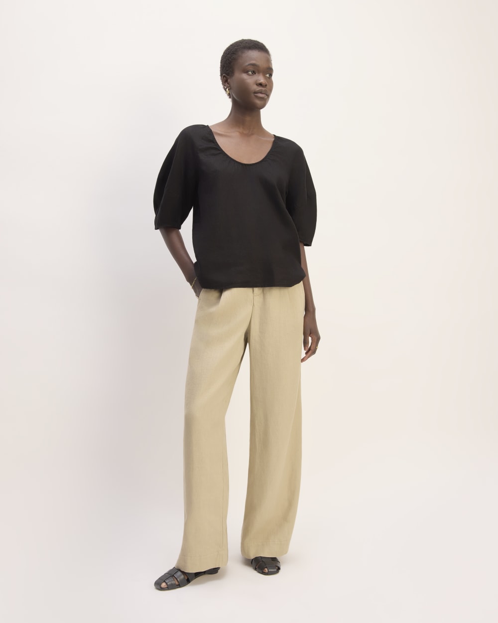 The Scoop Top in Linen | Black – Everlane