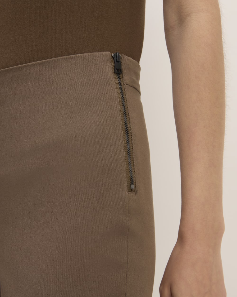 The Bi-Stretch Work Pant | Cocoa – Everlane