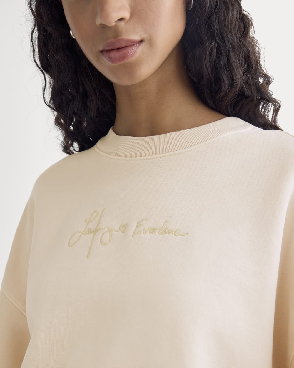 everlane-x-laufey-foundation-sweatshirt-pale-peony