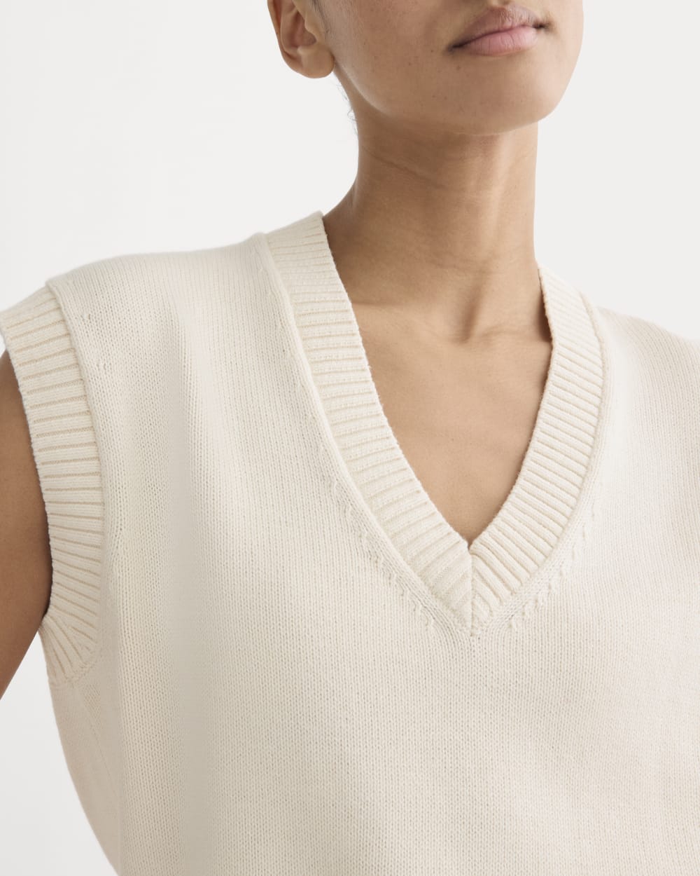womens-boxy-vest-in-everyday-cotton-canvas