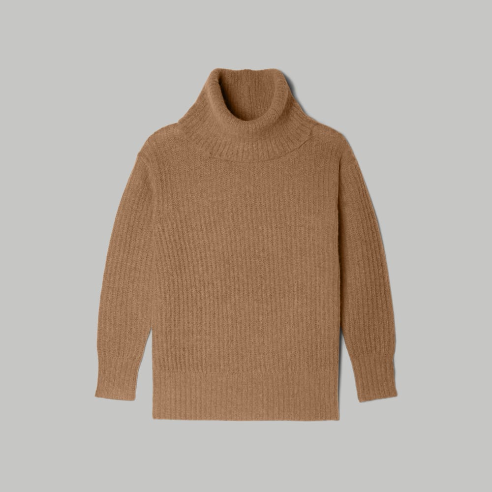 The Alpaca Oversized Turtleneck | Cappuccino – Everlane
