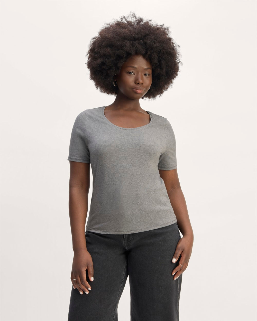 The Form Scoop-Neck Tee | Mid Heather Grey – Everlane
