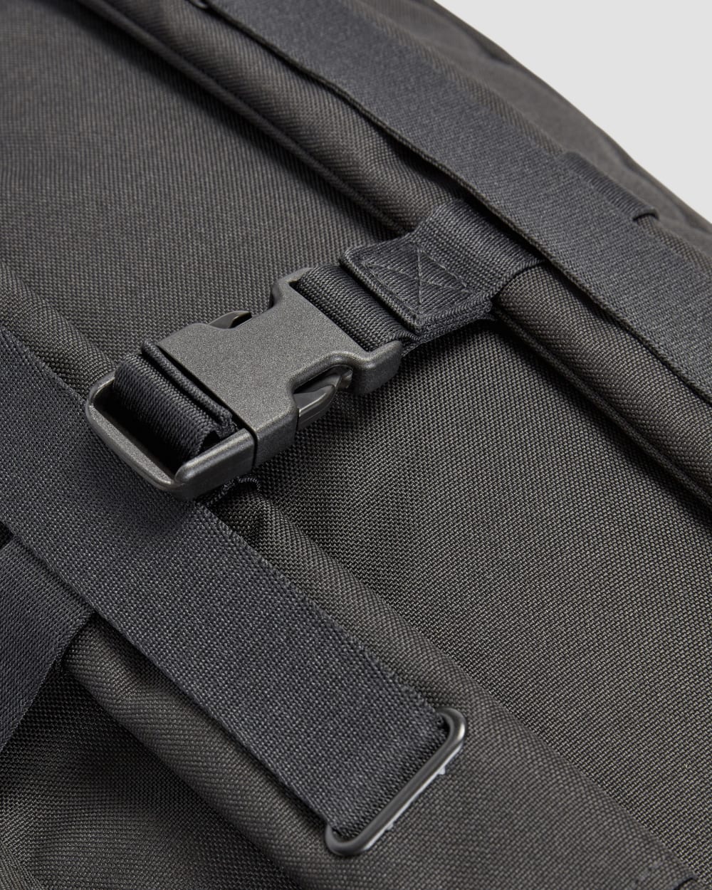 womens-renew-transit-duffle-black