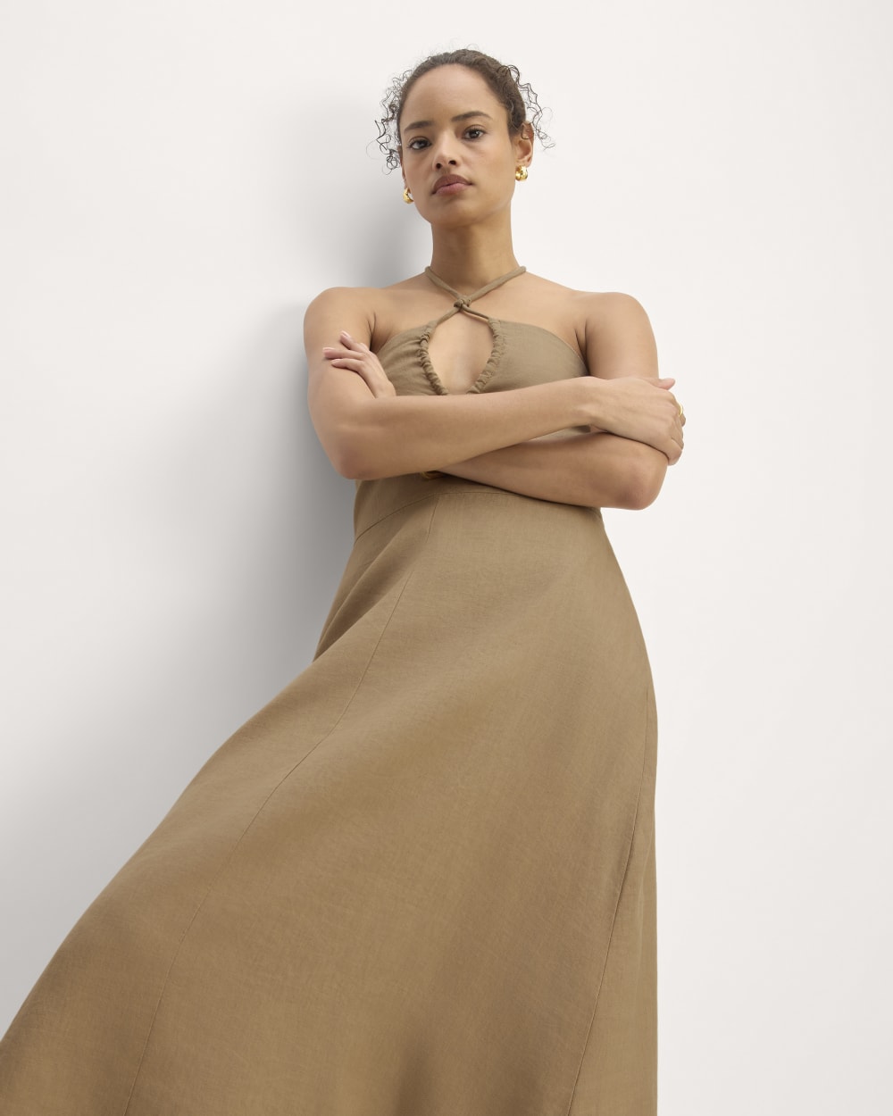 The Linen Halter-Neck Dress | Tiger's Eye – Everlane
