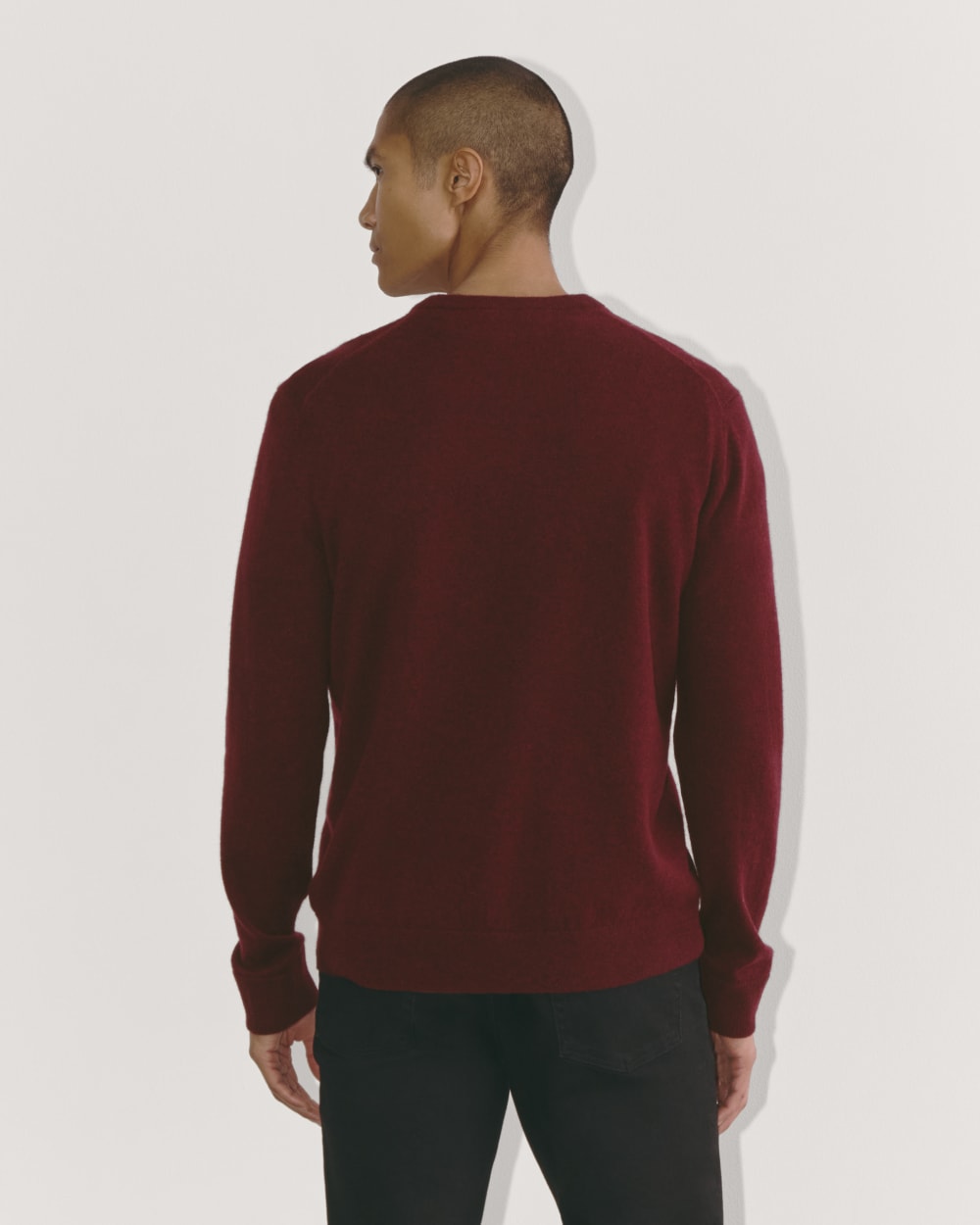 The Cashmere Crew | Heather Wine – Everlane