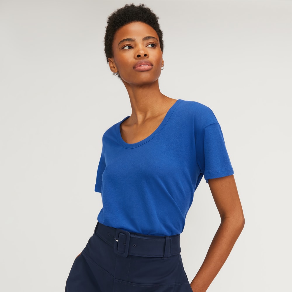 womens-air-scoop-neck-tee-mazarine-blue