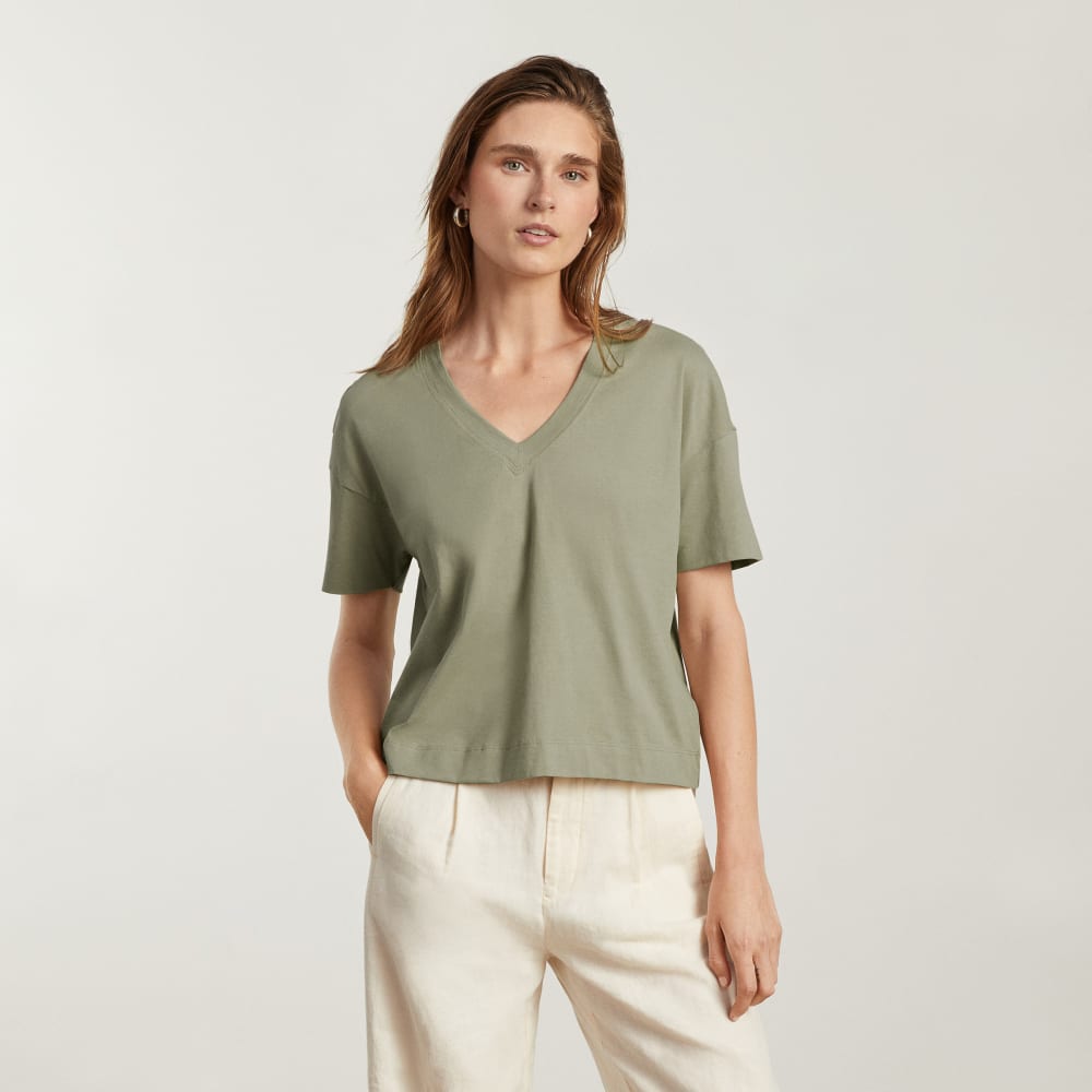 womens-organic-ctn-boxy-v-tee-reed