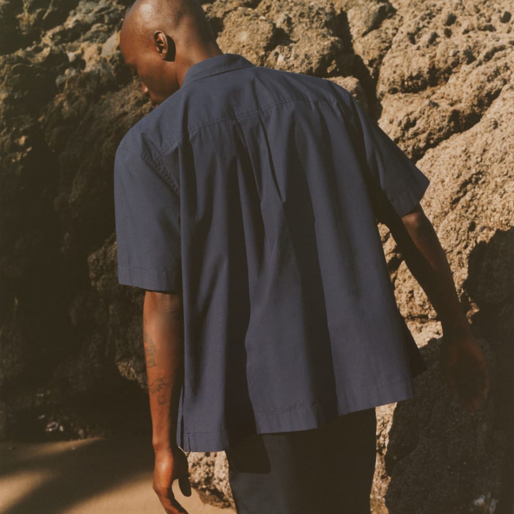 mens-poplin-short-sleeve-shirt-navy