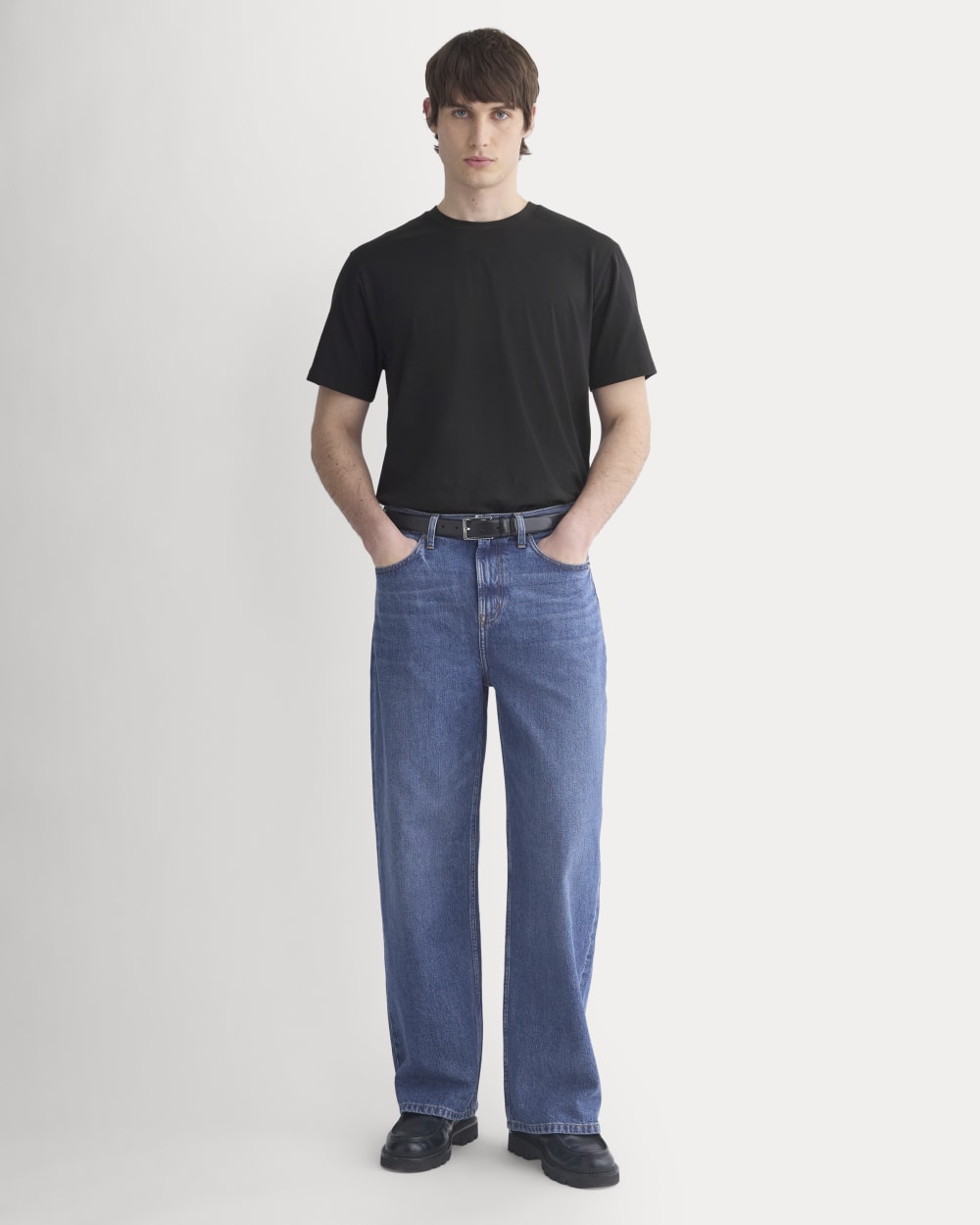 mens-archive-standard-fit-cotton-crew-black
