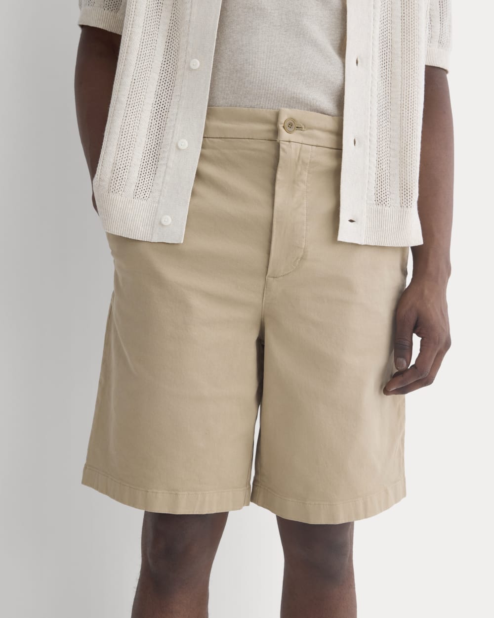 mens-everyday-chino-short-9-trench-coat-khaki