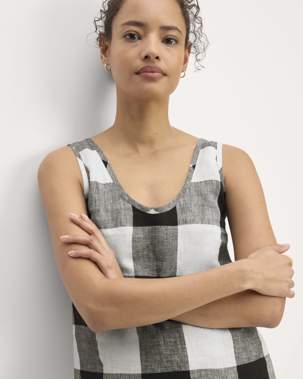 womens-linen-scoop-neck-tank-bone-black-check | primary