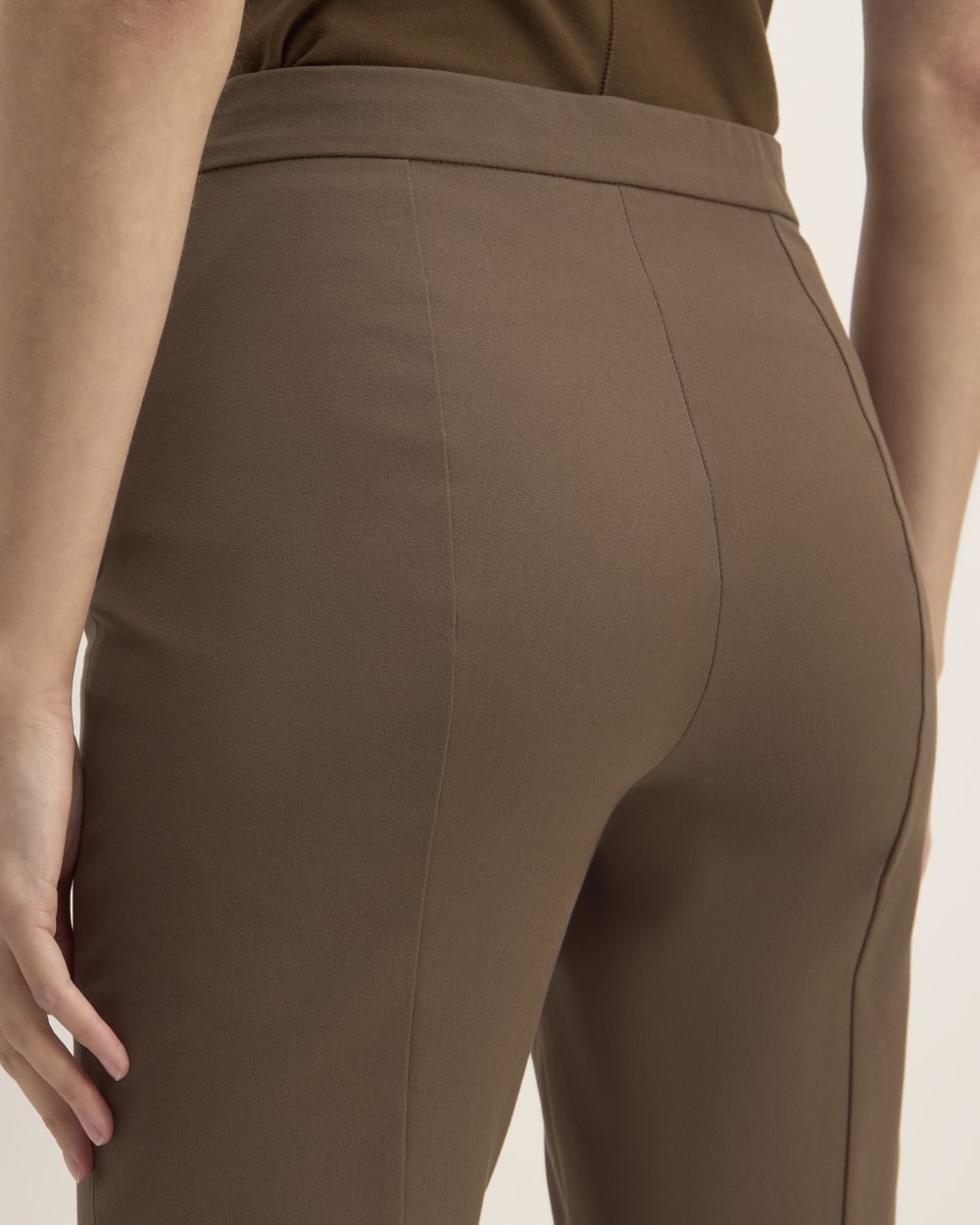 LOHEN 新品未使用 COCOON PANTS Brown 36 伊勢丹先行 LOHEN 新品未使用 COCOON PANTS Brown 36 伊勢丹先行 - メルカリ