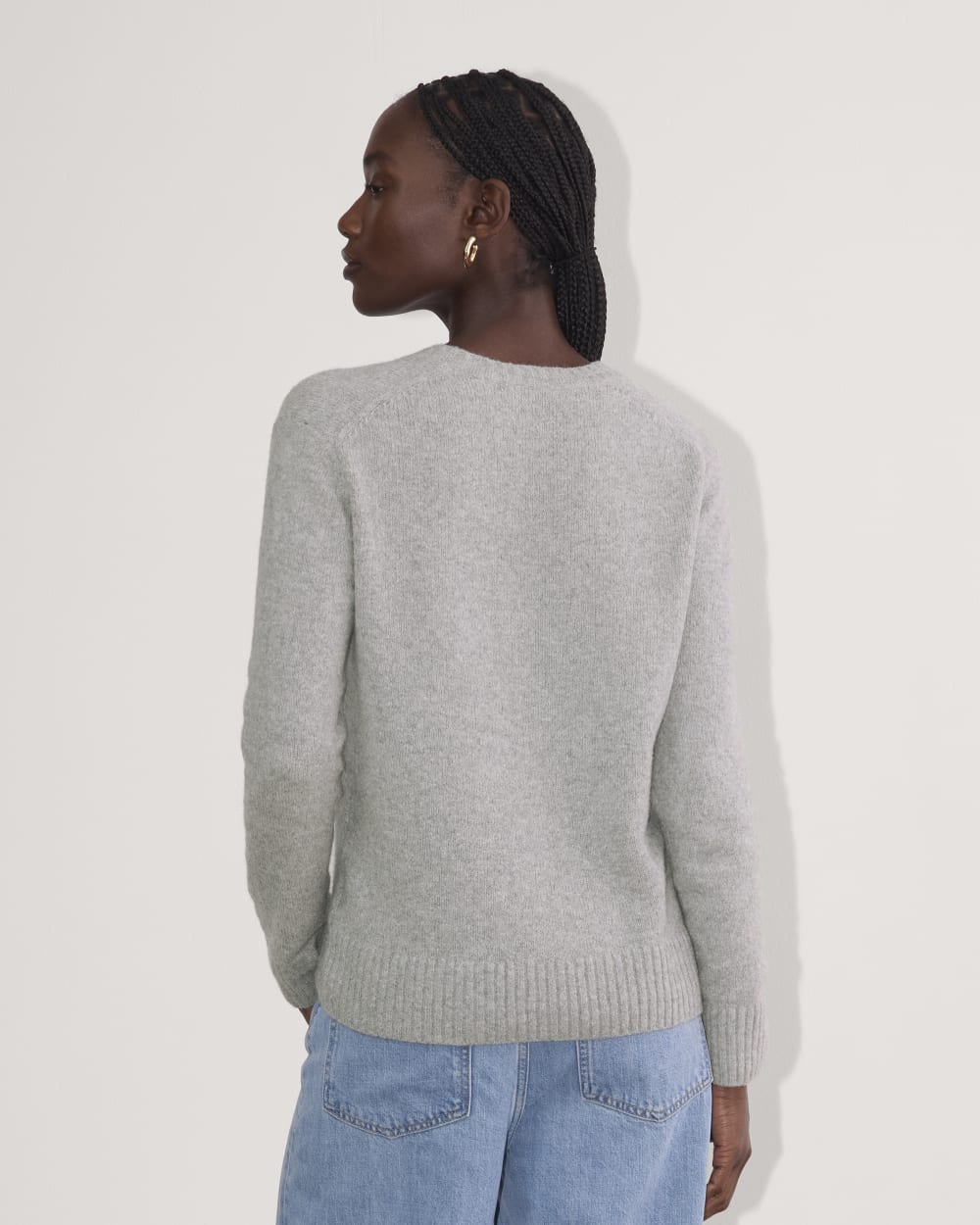 The V-Neck Sweater in Plush Cotton | Heathered Grey – Everlane