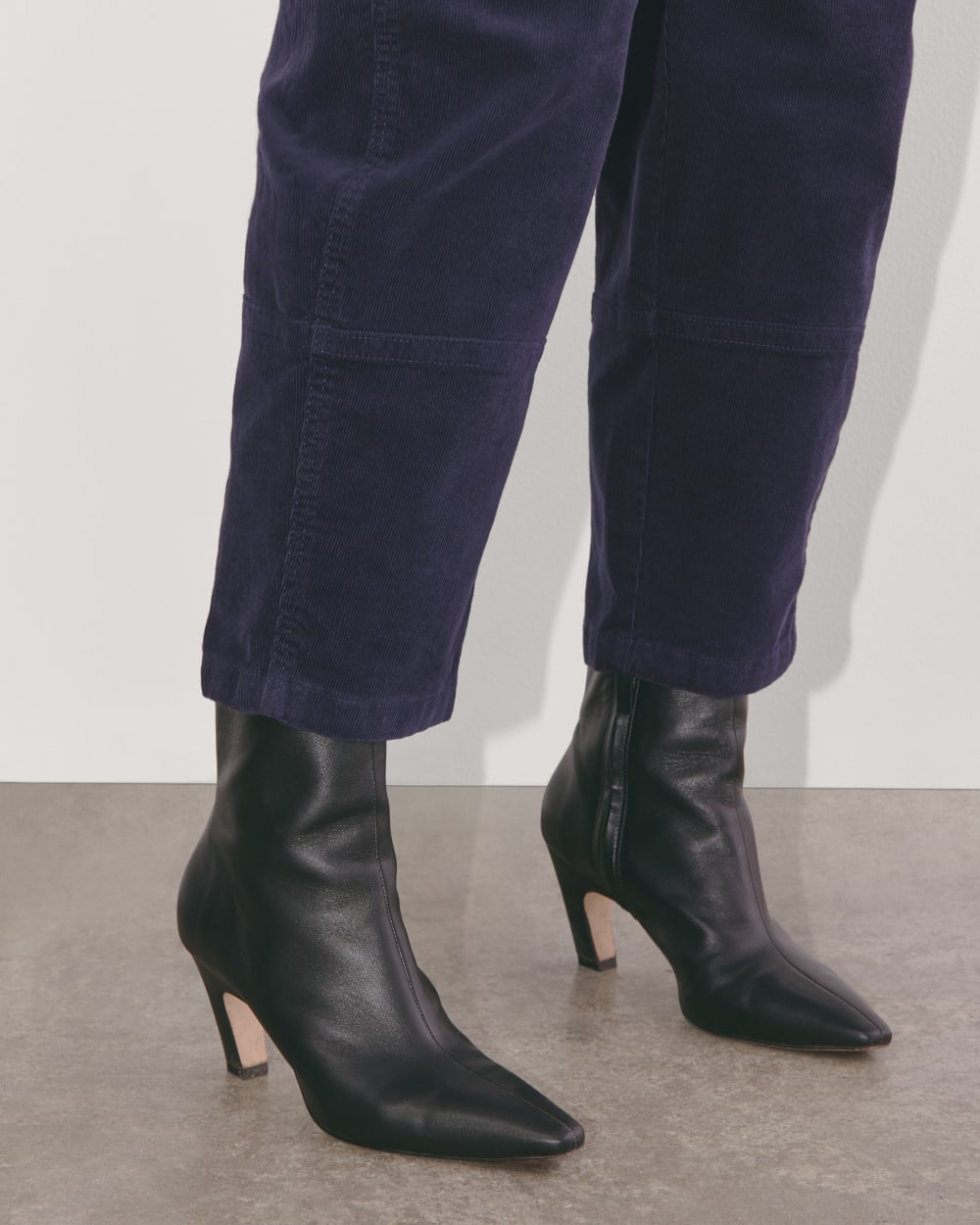 womens-corduroy-utility-barrel-pant-navy