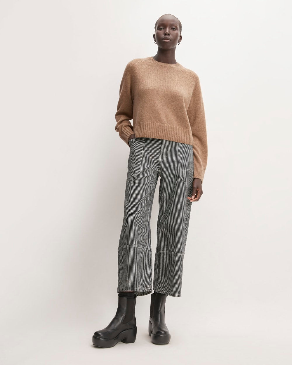 The Boxy Crew in Cashmere | Heathered Woodsmoke – Everlane