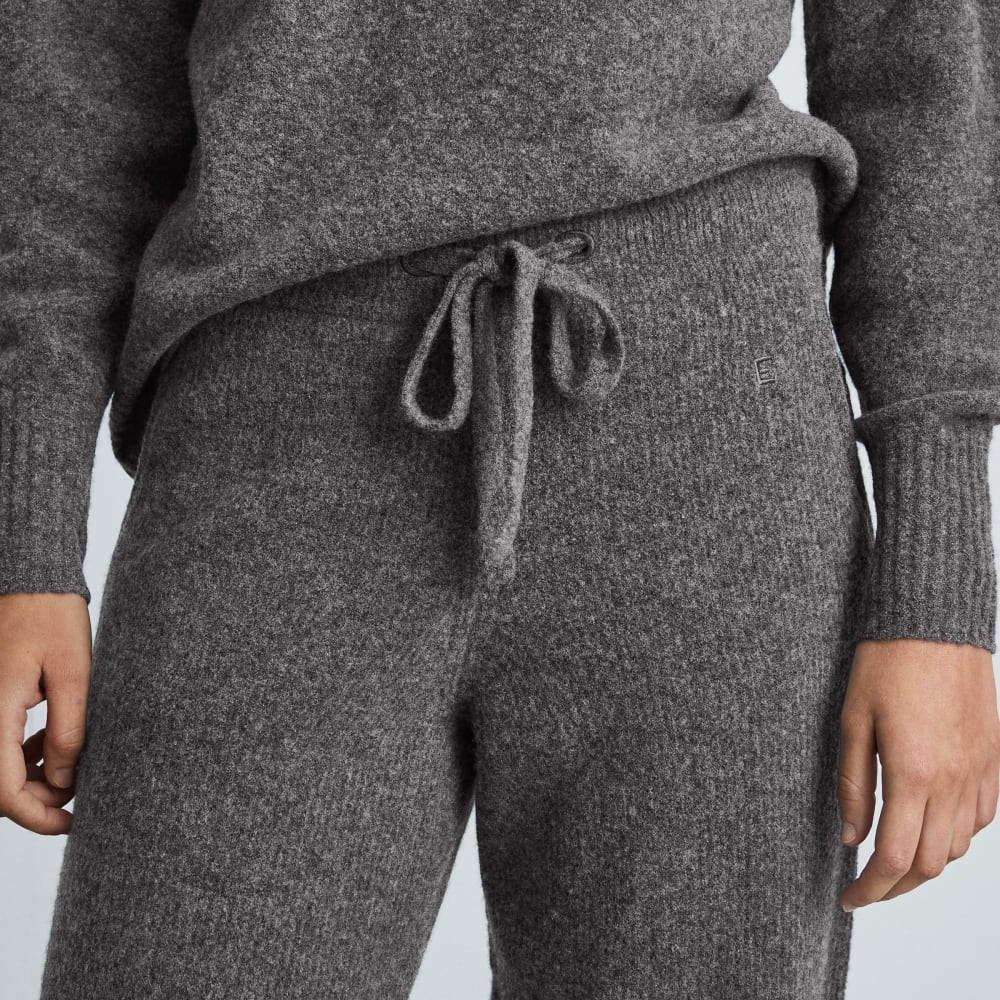 womens-cozy-stretch-wide-leg-sweatpant-hthr-charcoal