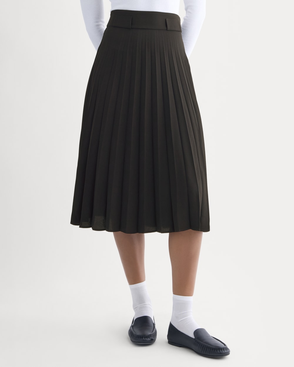 Pleated Crepe Midi Skirt | Black – Everlane