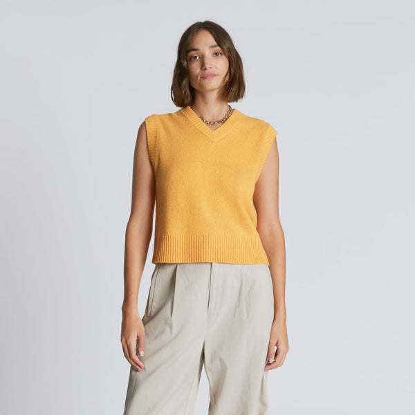 The Cashmere Vest | Kumquat – Everlane