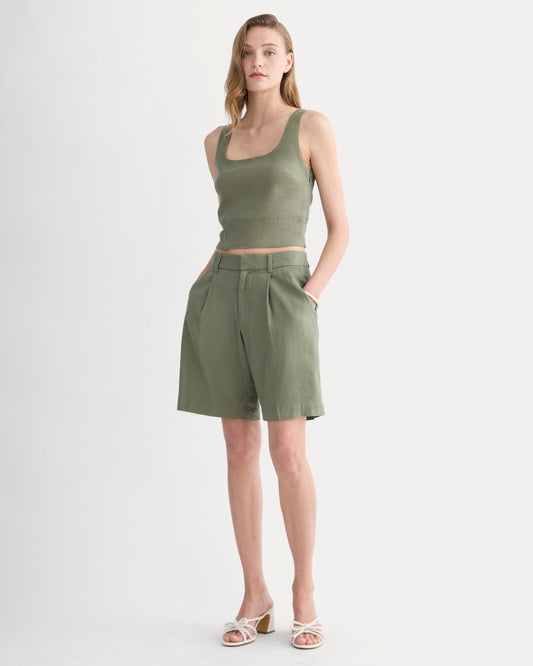 womens-pleated-short-in-stretch-linen-lichen-green | primary