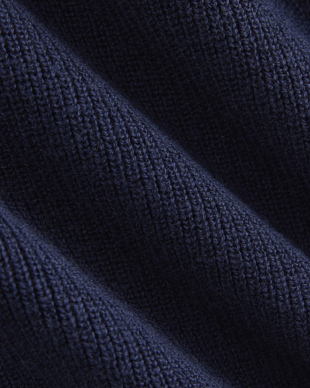 womens-relaxed-v-neck-vest-cottonmerino-navy