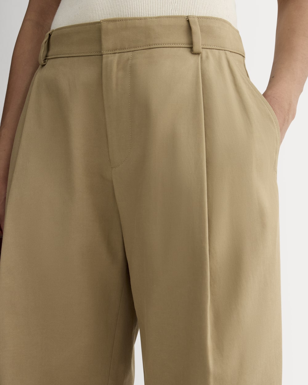 The Low-Rise Chino | Black