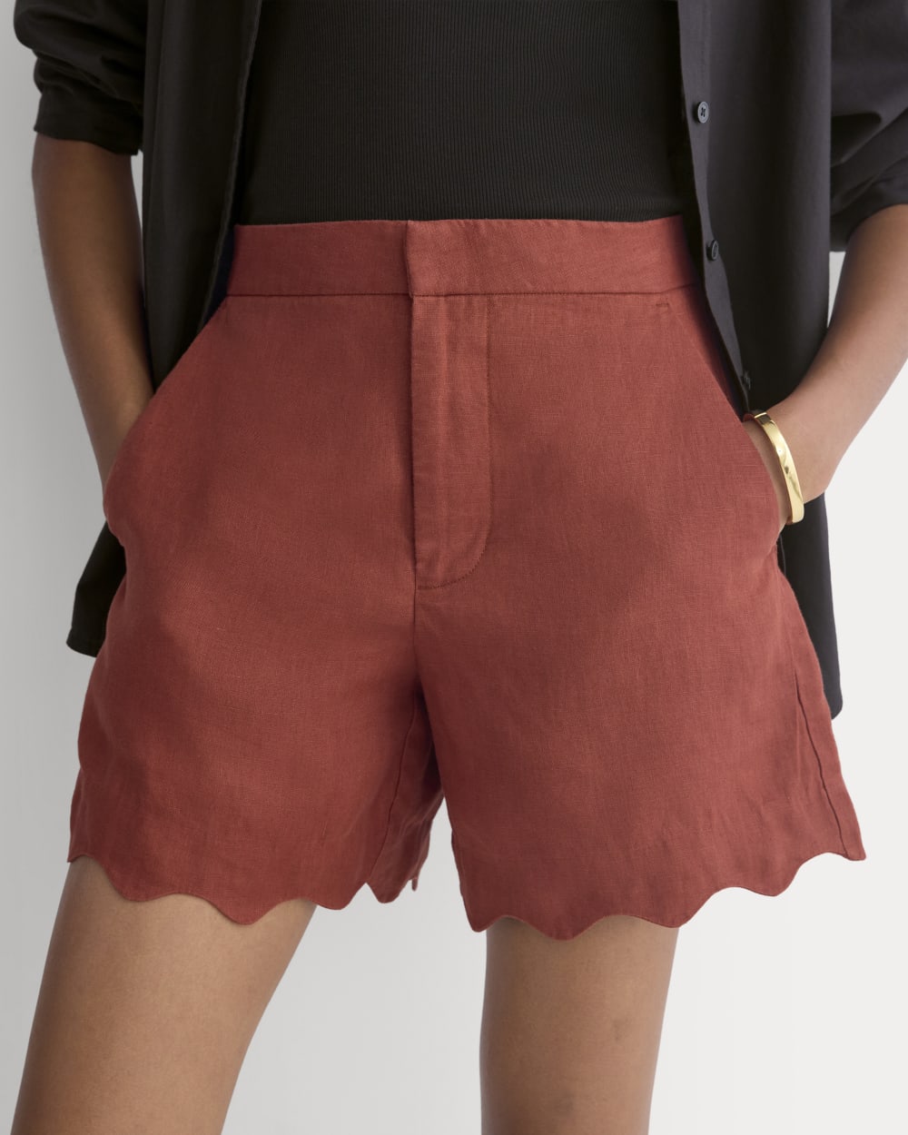 womens-scalloped-edge-short-in-linen-henna-red