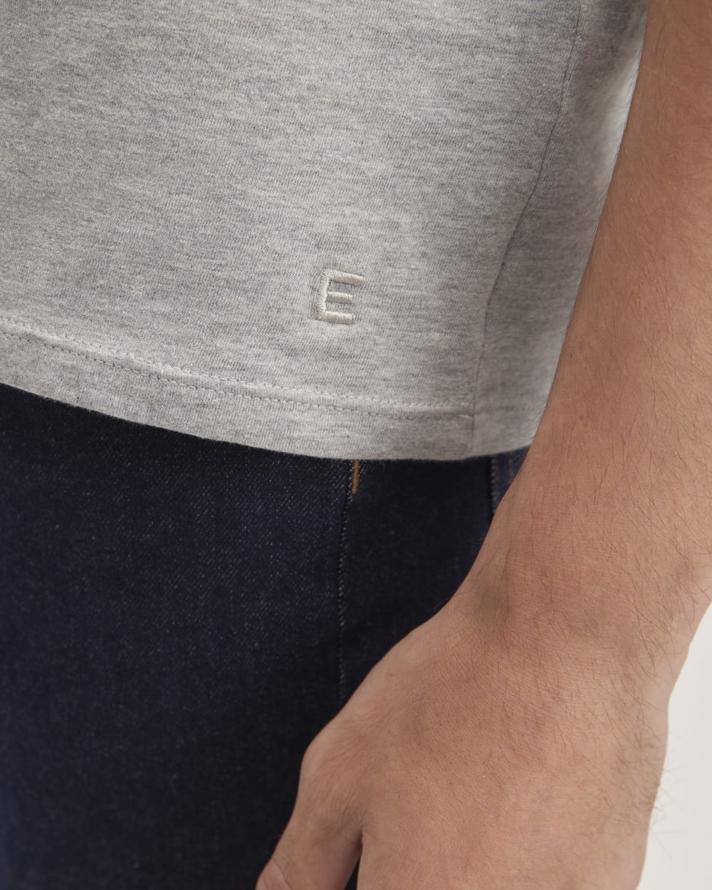 mens-organic-cotton-v-neck-tee-heather-grey