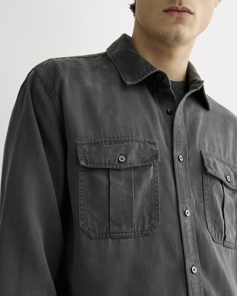 The Utility Shirt Jacket in Buttersoft | Graphite – Everlane