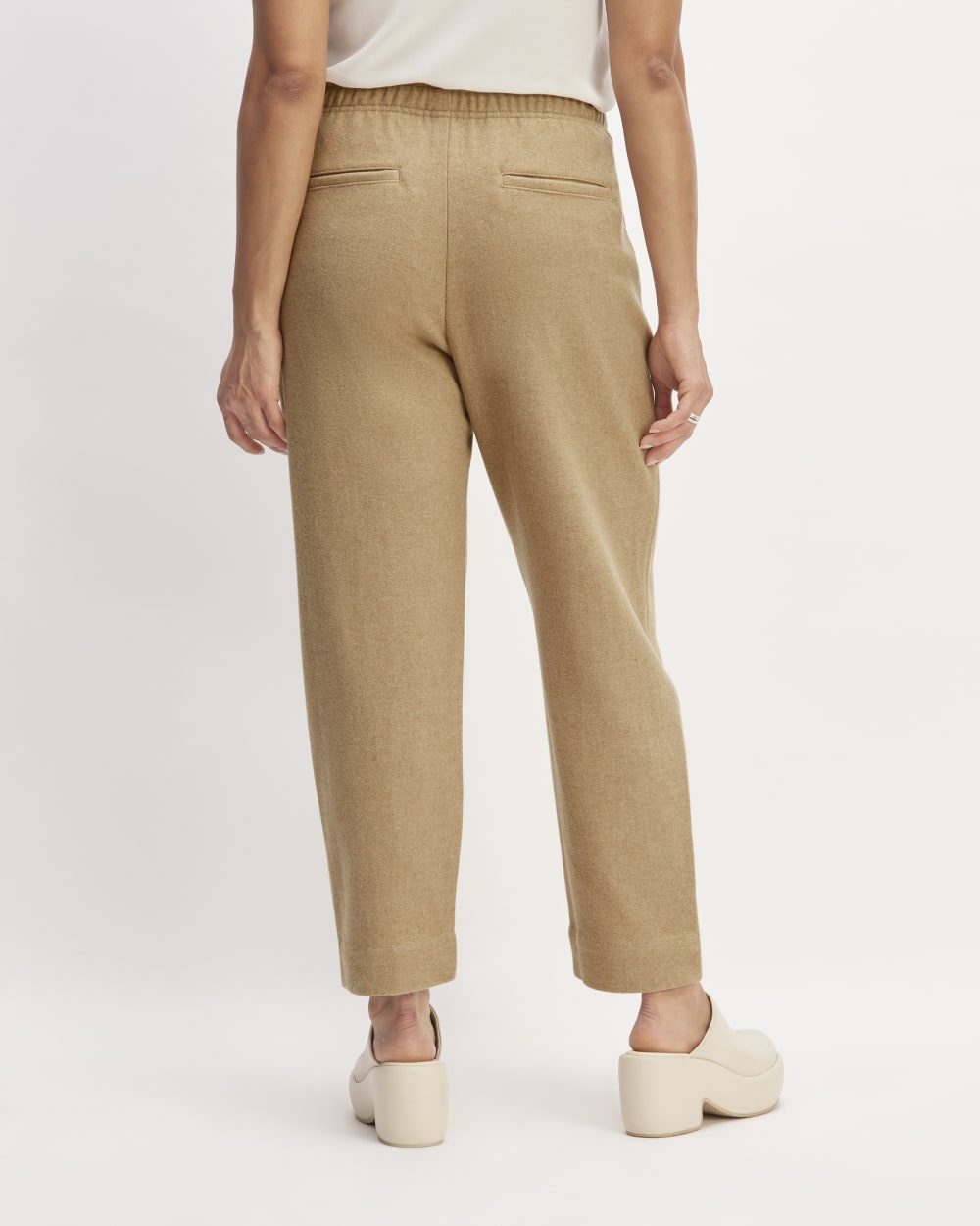 The Wool Flannel Pull-On Pant | Tiger's Eye – Everlane