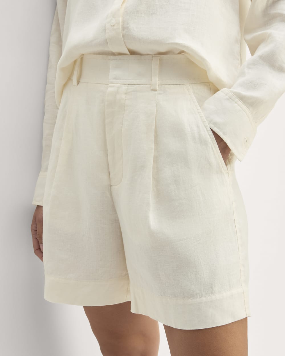 womens-linen-way-high-drape-short-bone