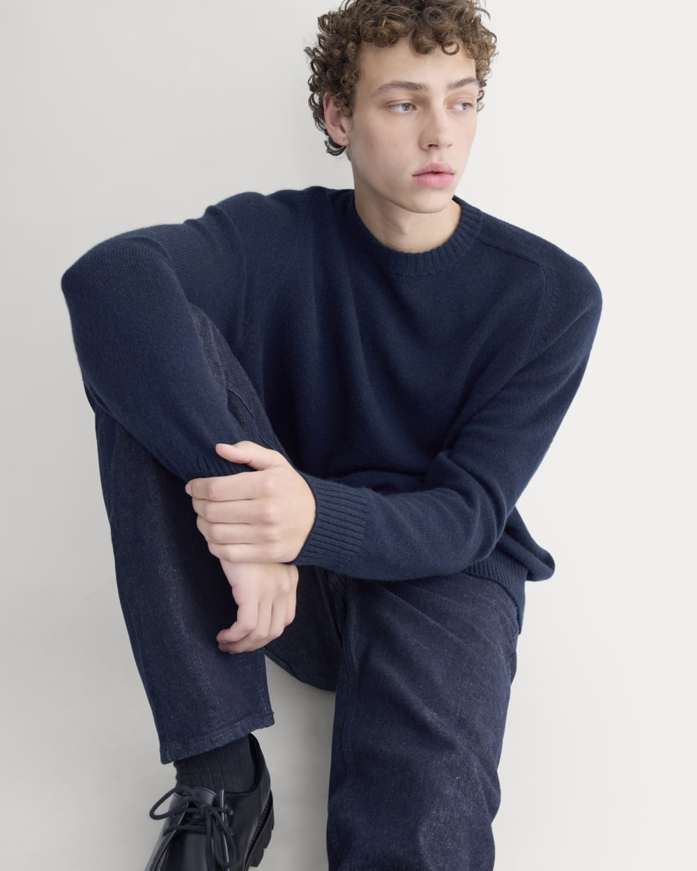mens-luxe-cashmere-crew-navy
