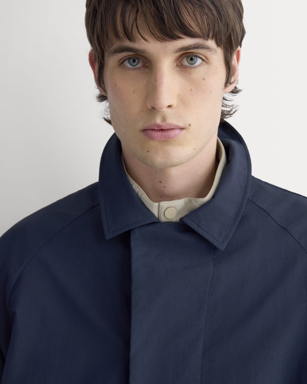 Re:Cycled Nylon Mac Coat | Deep Navy – Everlane