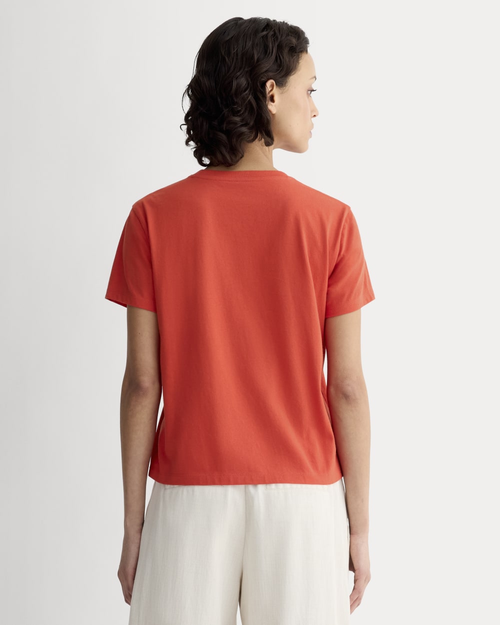 The Box-Cut Tee in Essential Cotton | Poppy Red | No Pocket – Everlane