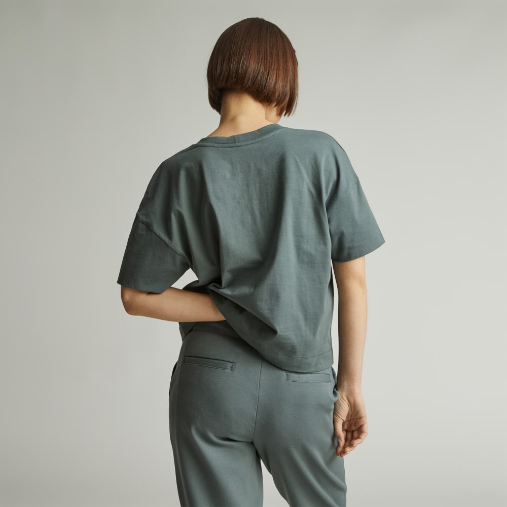 womens-organic-ctn-boxy-v-tee-green-balsam