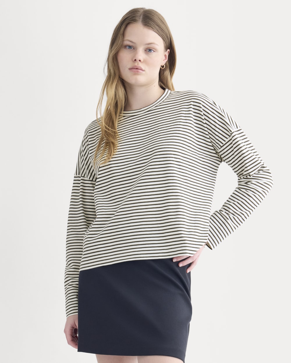 Oversized Boxy Crew in Essential Cotton 1