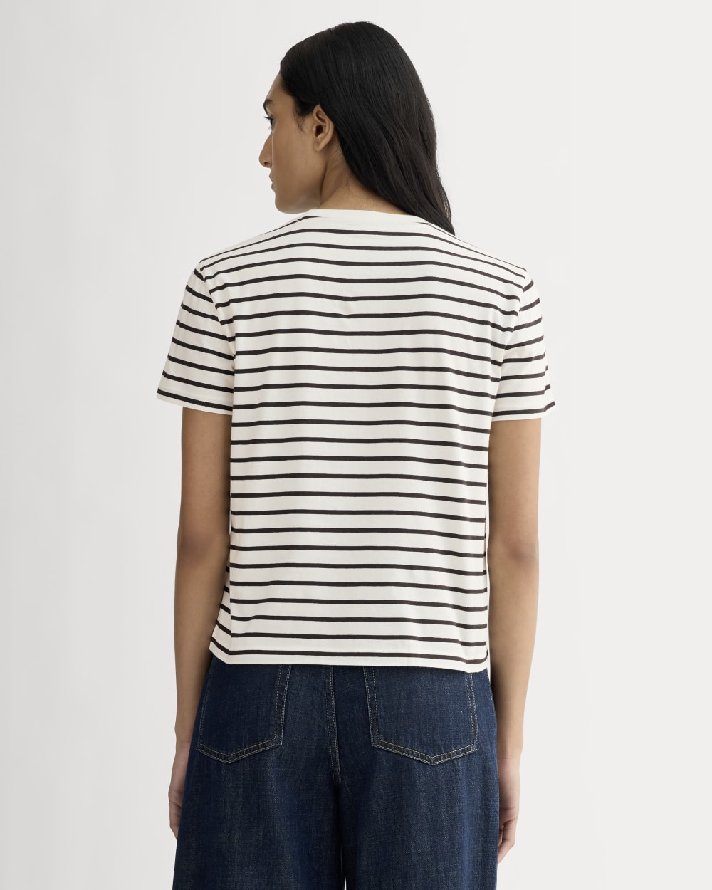 The Box-Cut Tee in Essential Cotton | Bone / Black | No Pocket