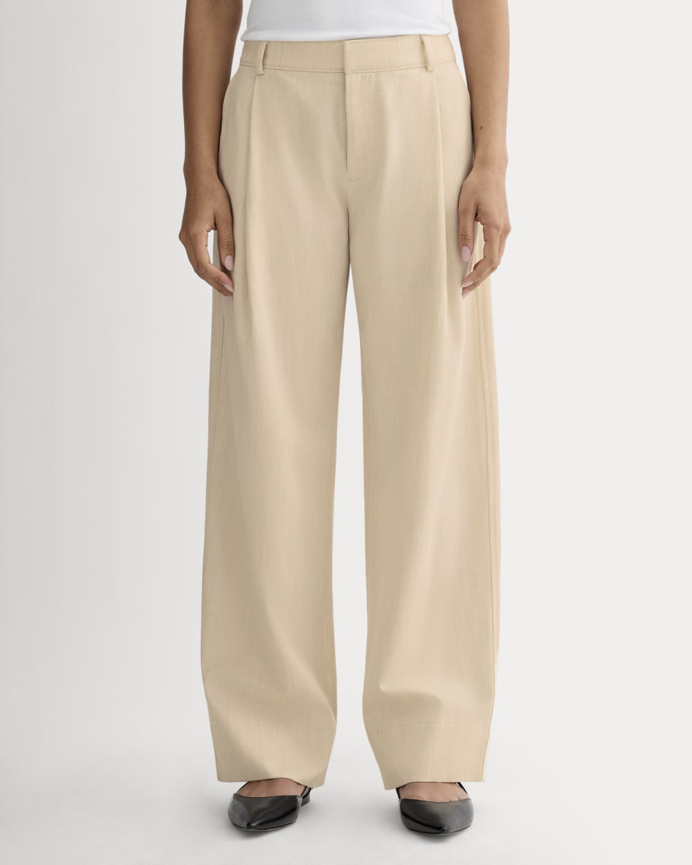 The Low-Rise Chino | Heathered Oat – Everlane