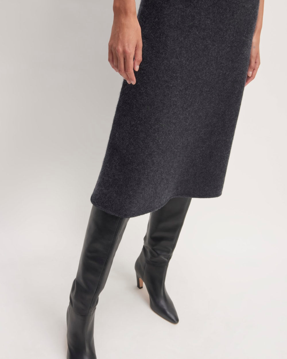 womens-cozy-stretch-slvls-midi-dress-charcoal