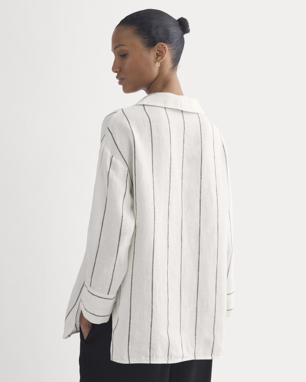 womens-popover-shirt-in-linen-gardenia-meteorite