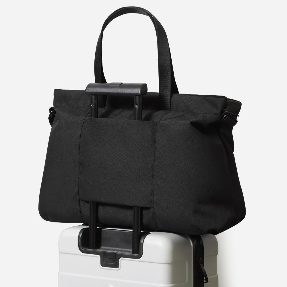 mens-renew-weekender-black