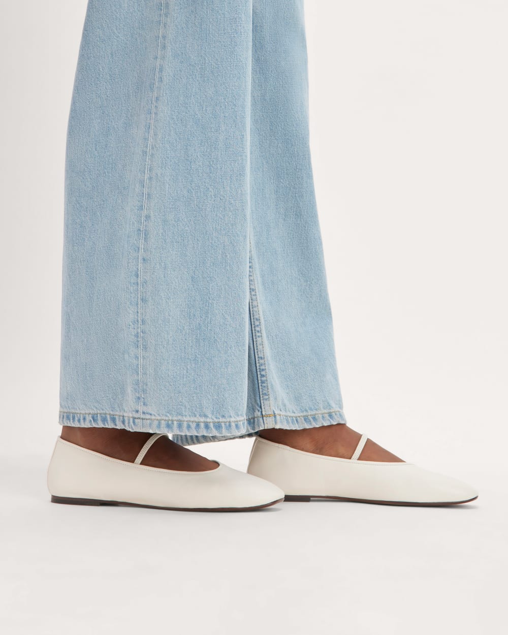 womens-leather-day-mary-jane-canvas | alt