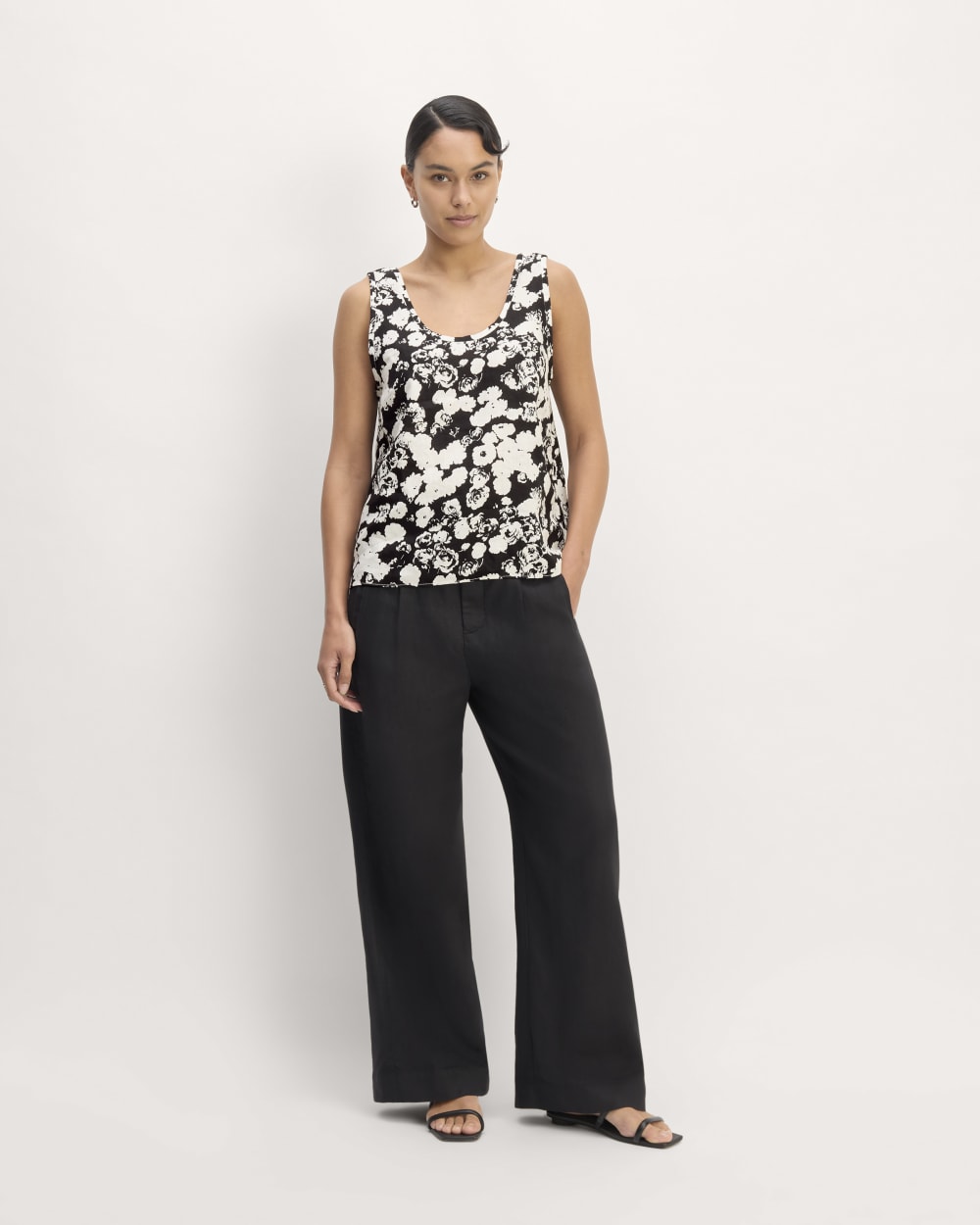 womens-linen-scoop-neck-tank-black-bone-floral