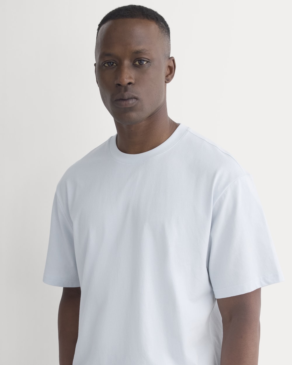 mens-archive-standard-fit-cotton-crew-skywriting-blue