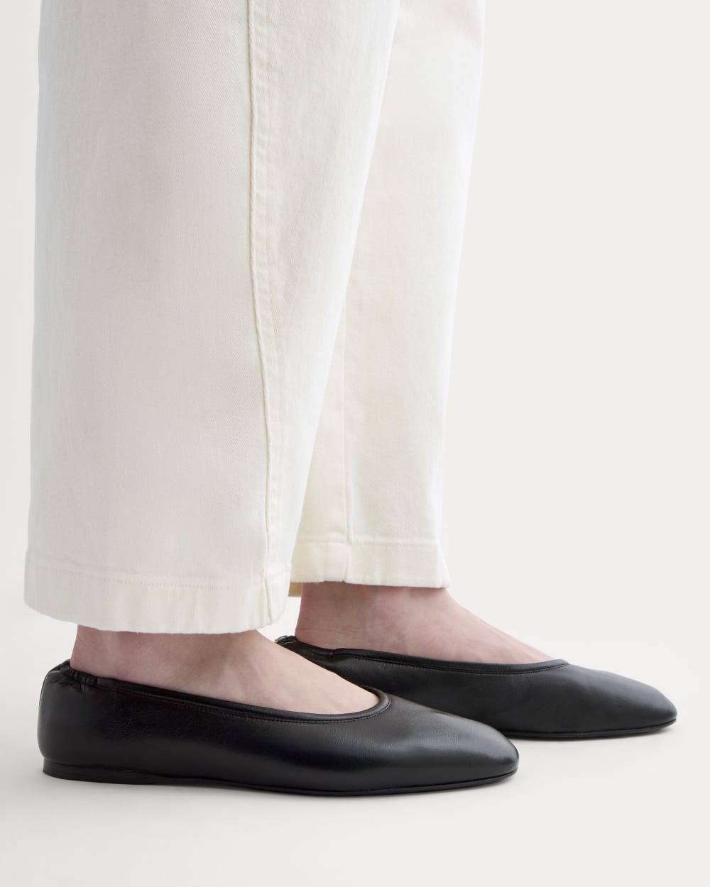 womens-italian-leather-flat-black-leather