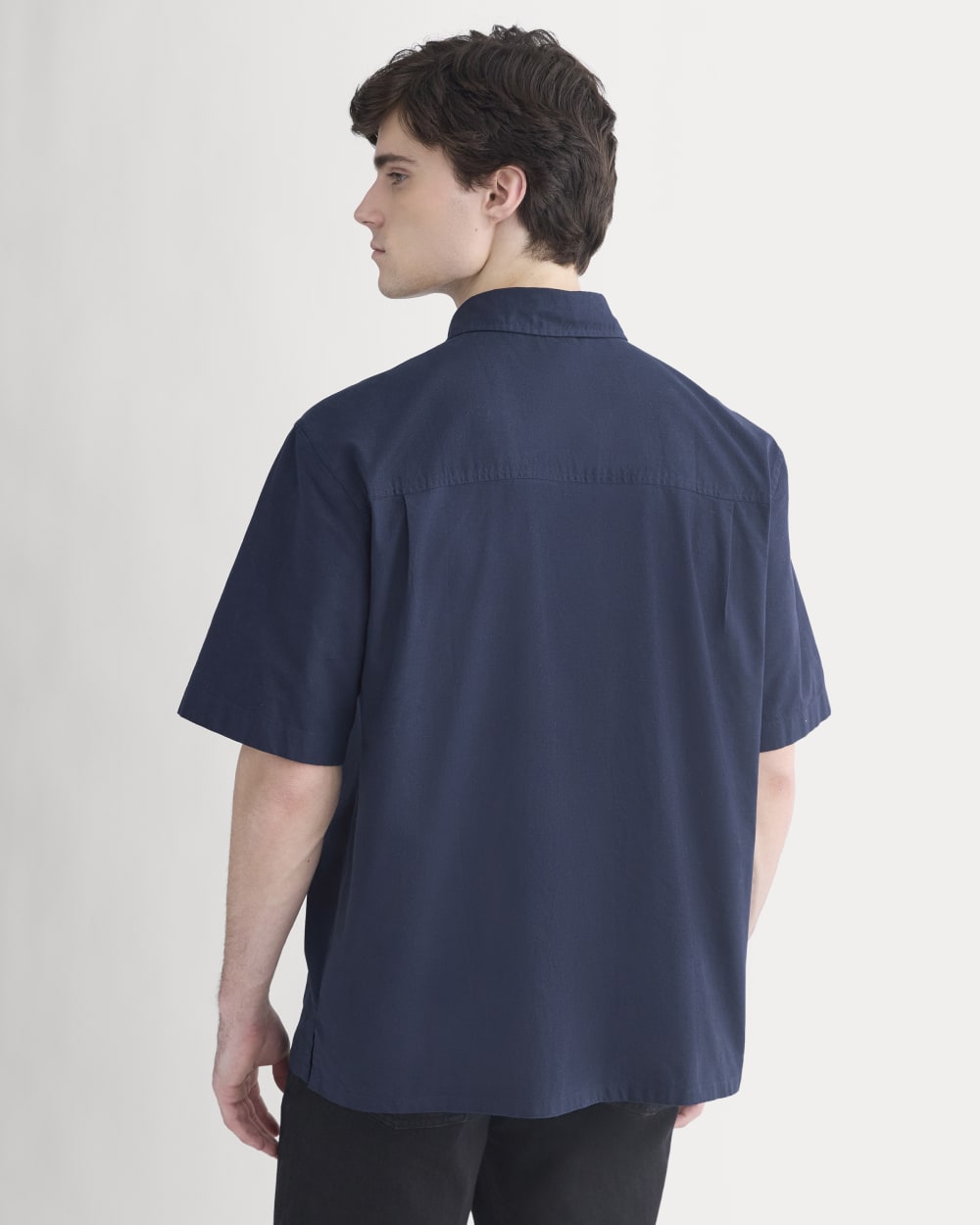 mens-lightweight-short-sleeve-oxford-navy