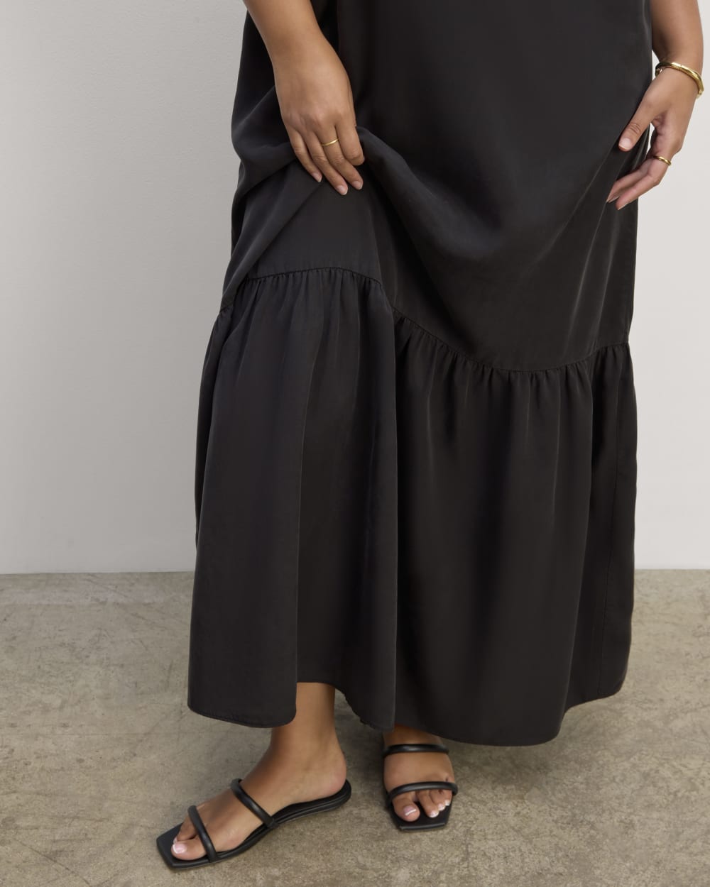 The Long Weekend Dress in Butterlite | Black Everlane The Long Weekend Dress in Butterlite | Black Everlane