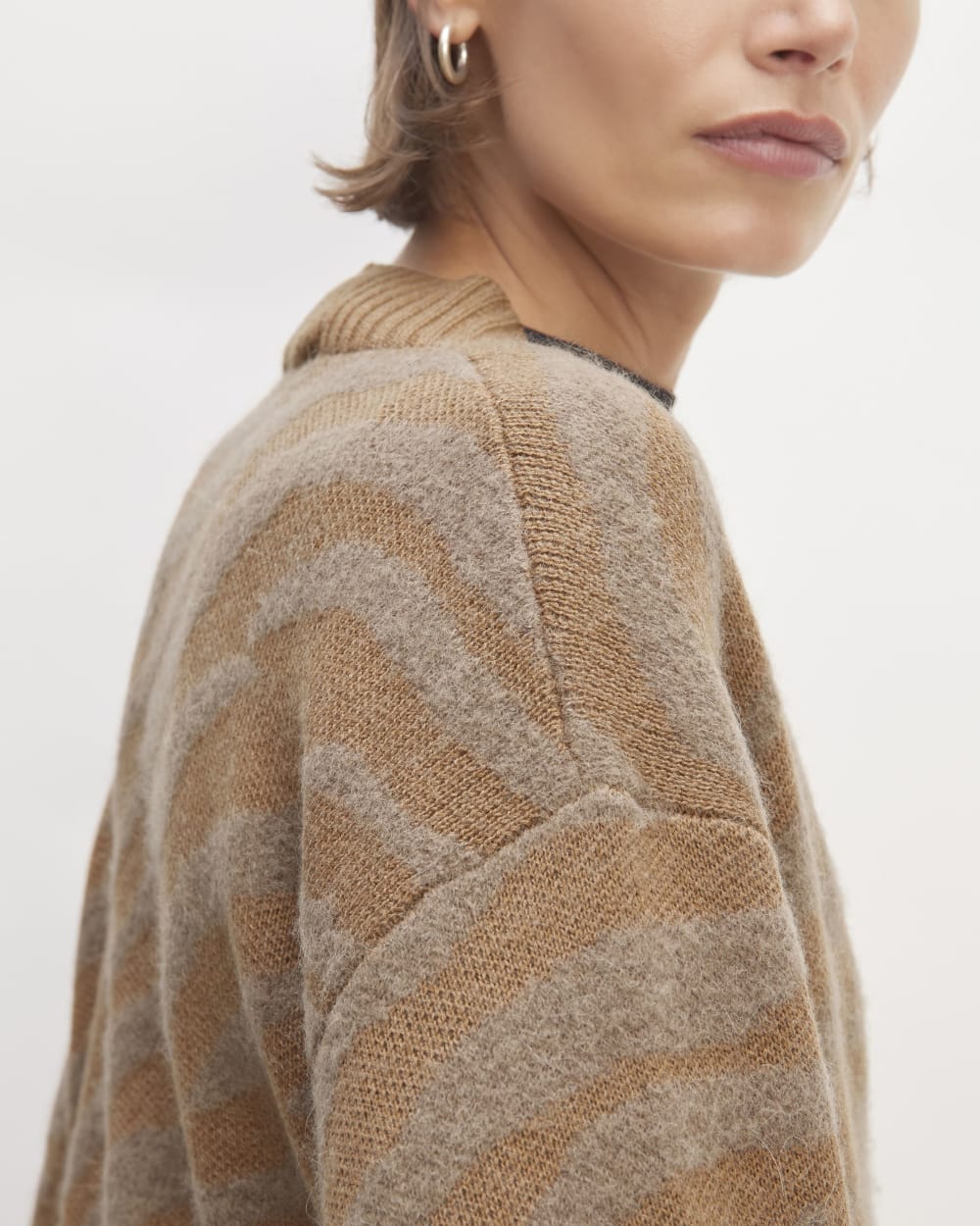 The Alpaca Tiger Jacquard Cardigan | Camel / Medium Brown – Everlane