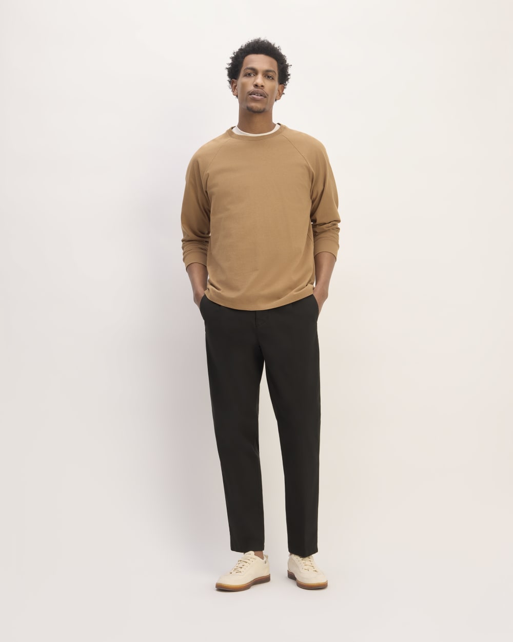 The Pleated Air Chino | Black – Everlane