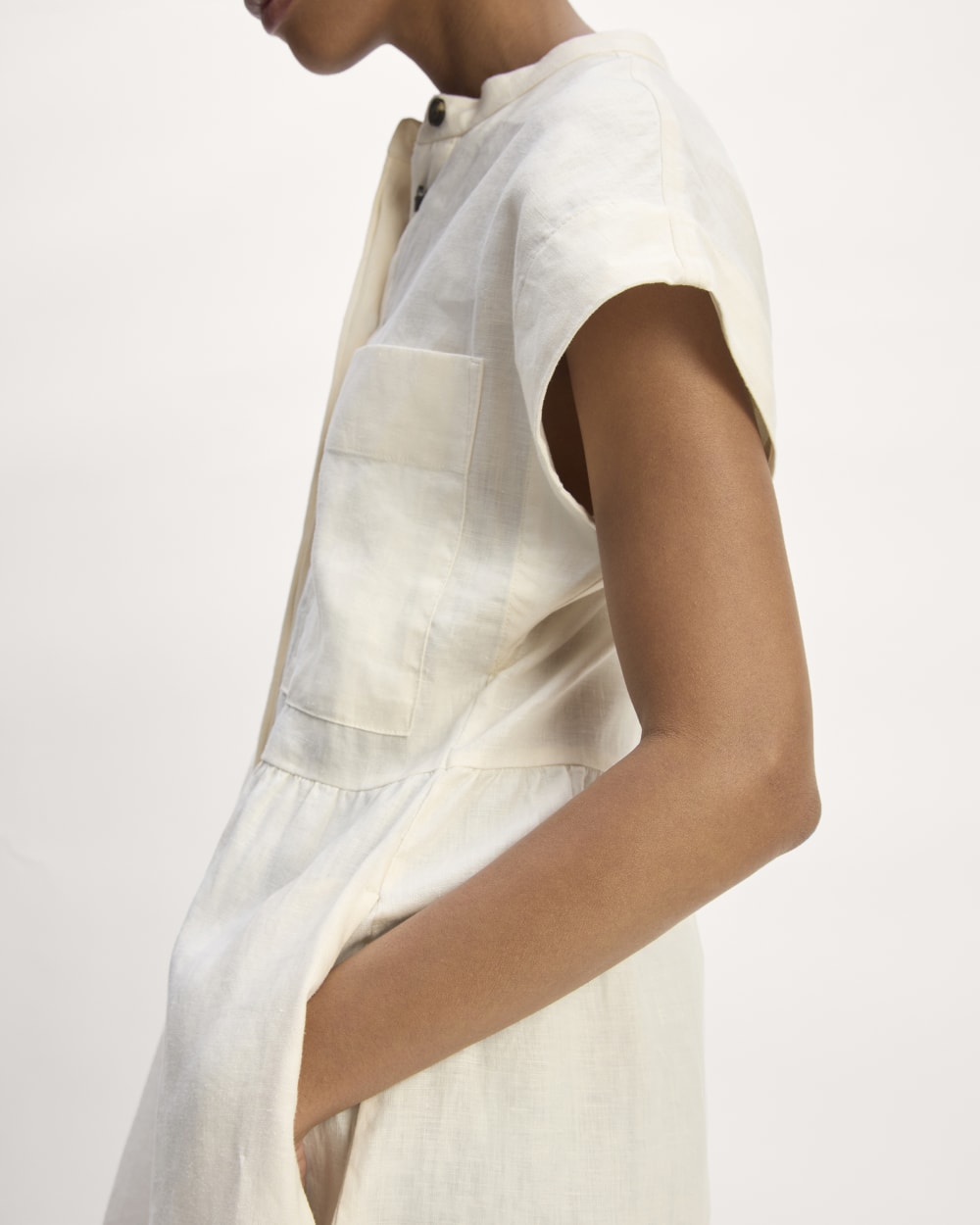 The Craft Dress in Linen | Bone Everlane The Craft Dress in Linen | Bone Everlane